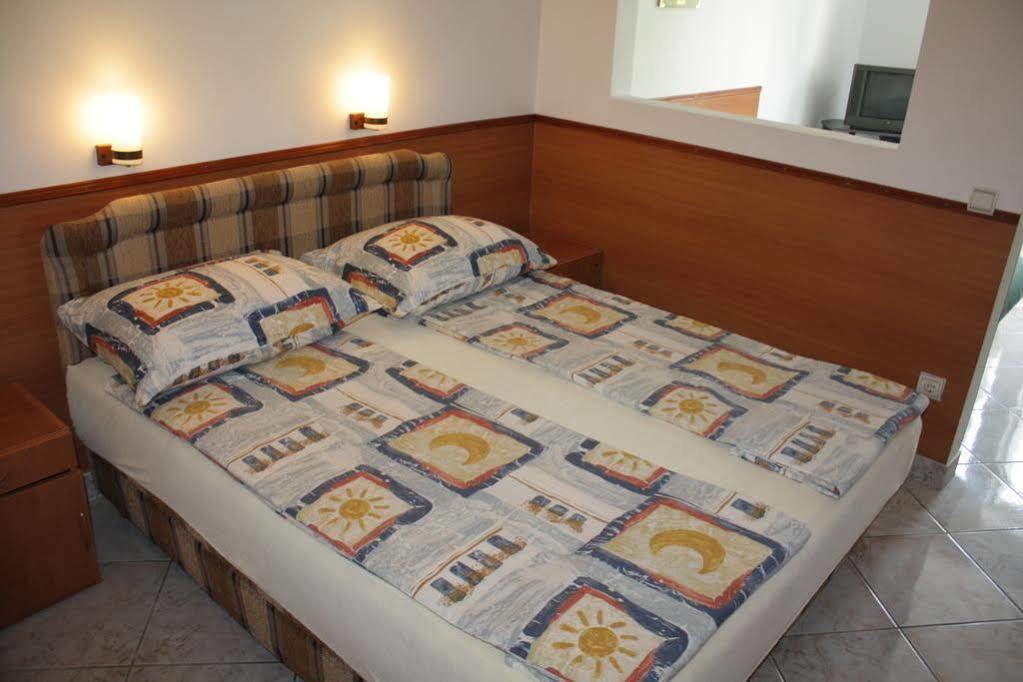 Guest House Saga Herceg Novi Exterior photo